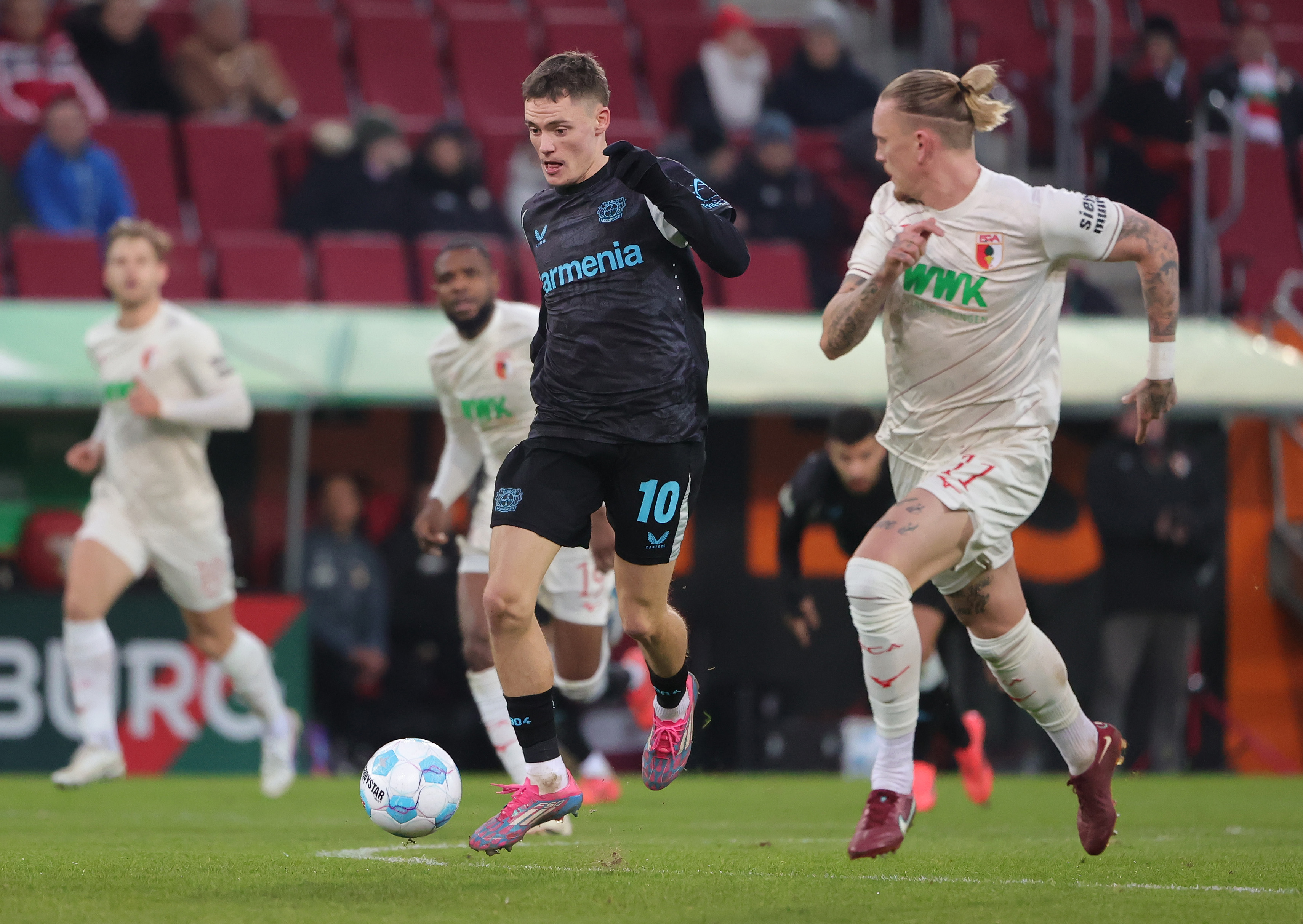 关于雷根斯堡再战赫尔塔，冲刺德国足球联赛前四名的信息