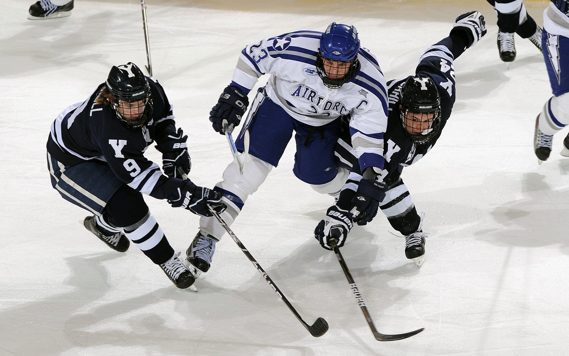 天山雪莲迎战黑银军团，浓眉关键一投定乾坤，新疆血性撼动马刺